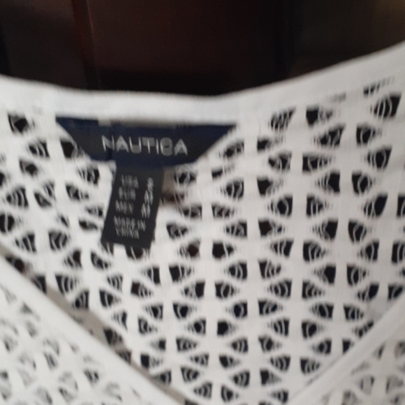 Shirt - Picture 3 of 4